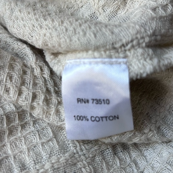 Ivy Jane black and white pattern blouse - Picture 5 of 5